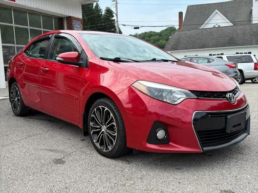 2016 Toyota Corolla LE Premium