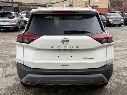 2022 Nissan Rogue SV