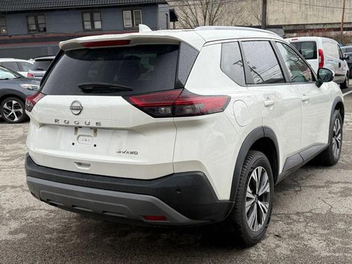 2022 Nissan Rogue SV