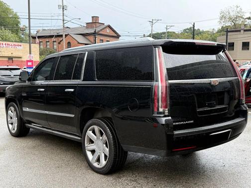 2016 Cadillac Escalade ESV Sport