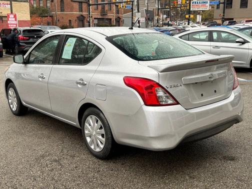 2019 Nissan Versa 1.6 SV