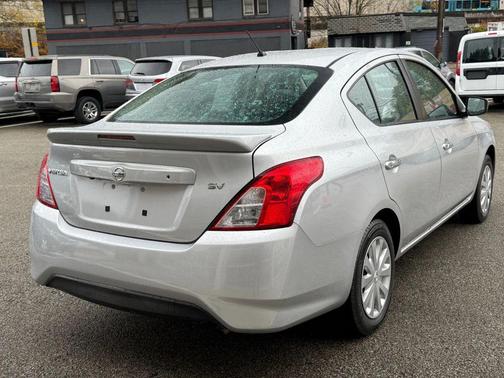 2019 Nissan Versa 1.6 SV
