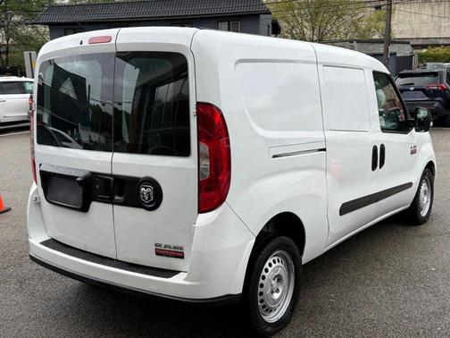 2022 RAM ProMaster City Tradesman