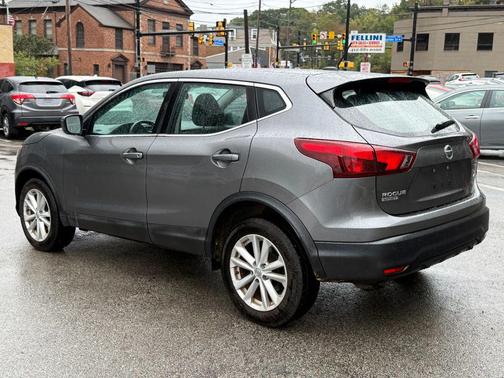2017 Nissan Rogue Sport S