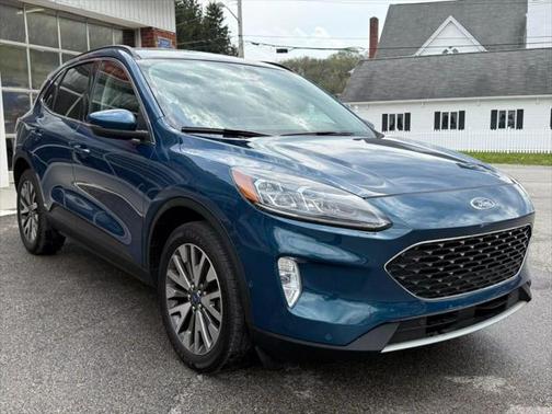 2020 Ford Escape Titanium