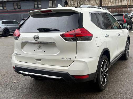 2017 Nissan Rogue SL