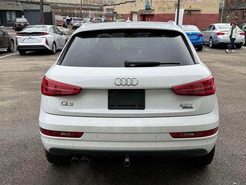 2018 Audi Q3 2.0T Sport Premium