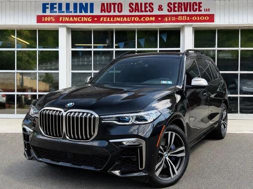 Black Sapphire Metallic 2020 BMW X7 M50i