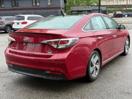 Venetian Red Pearl 2016 Hyundai SONATA Hybrid Limited