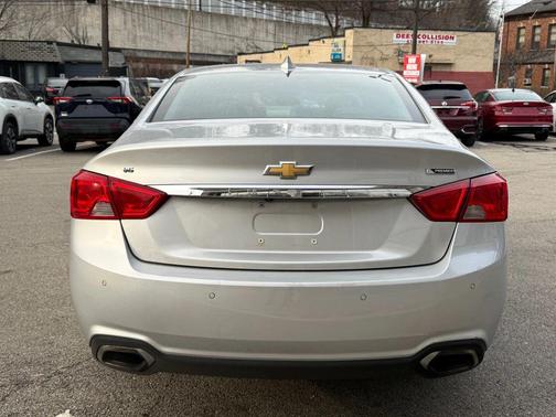 Silver Ice Metallic 2018 Chevrolet Impala 2LZ