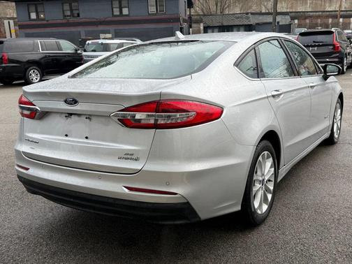2019 Ford Fusion Hybrid SE