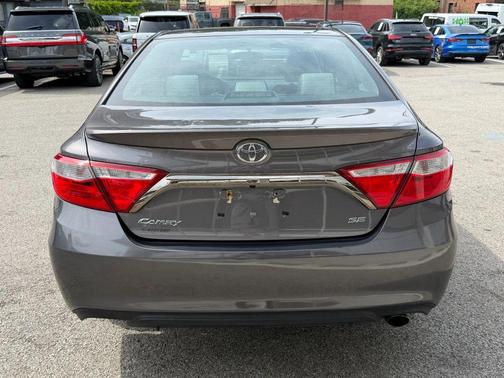 Gray 2016 Toyota Camry SE