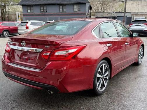 2016 Nissan Altima 2.5 SR