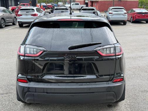 Diamond Black Crystal Pearlcoat 2020 Jeep Cherokee Altitude