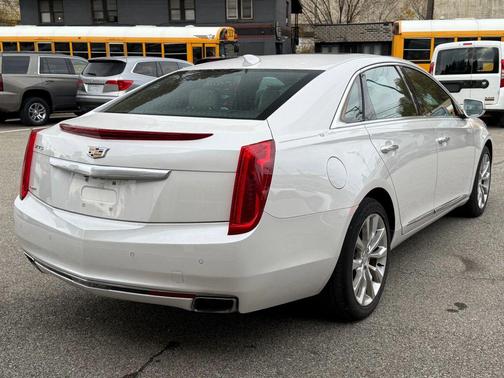 2017 Cadillac XTS Luxury