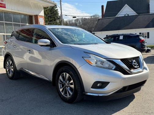 Brilliant Silver Metallic 2017 Nissan Murano SL