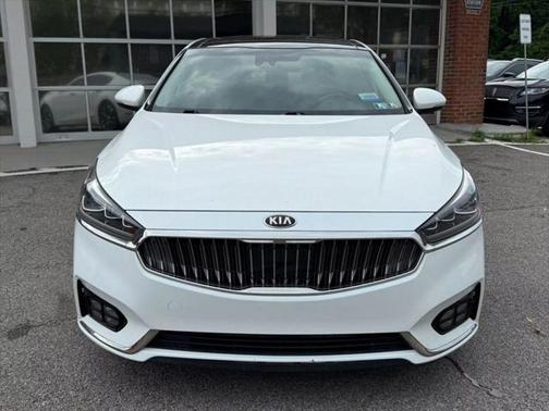2017 Kia Cadenza Technology