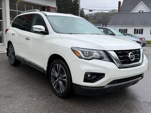 2017 Nissan Pathfinder Platinum