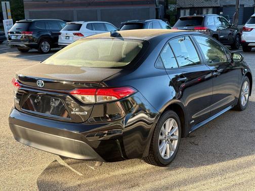 2023 Toyota Corolla Hybrid SE