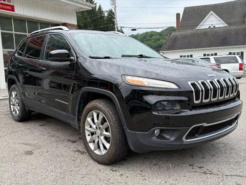 2017 Jeep Cherokee Sport