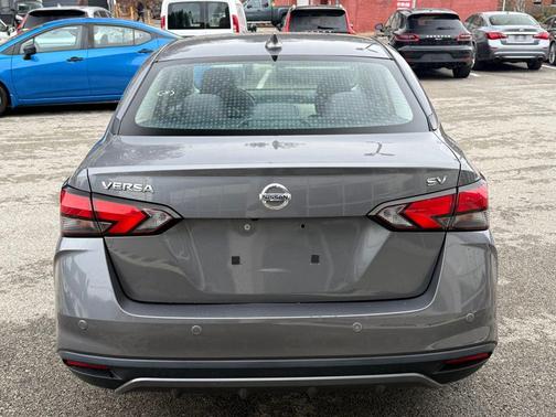 2021 Nissan Versa 1.6 SV