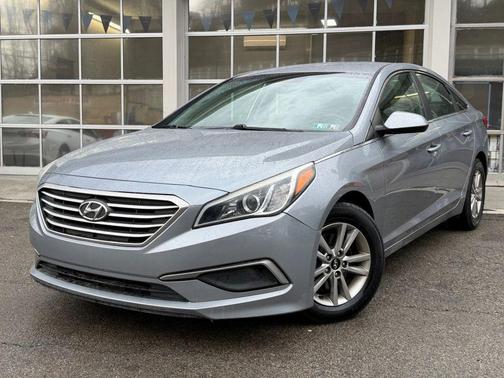 2016 Hyundai SONATA SE
