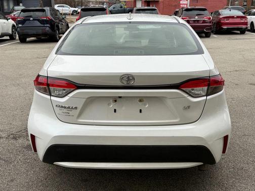 2020 Toyota Corolla LE