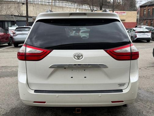 2015 Toyota Sienna Limited Premium