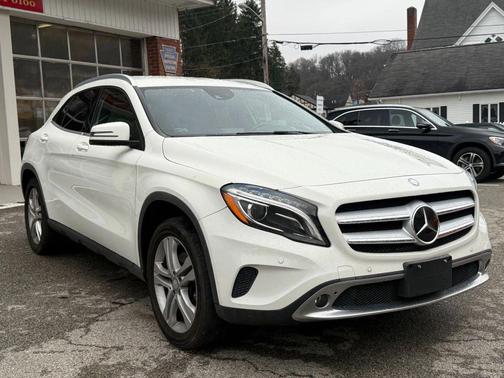 2015 Mercedes-Benz GLA-Class 4MATIC