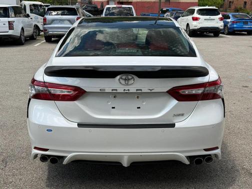 White 2018 Toyota Camry XSE