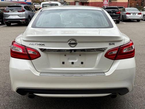 2016 Nissan Altima 2.5 SR