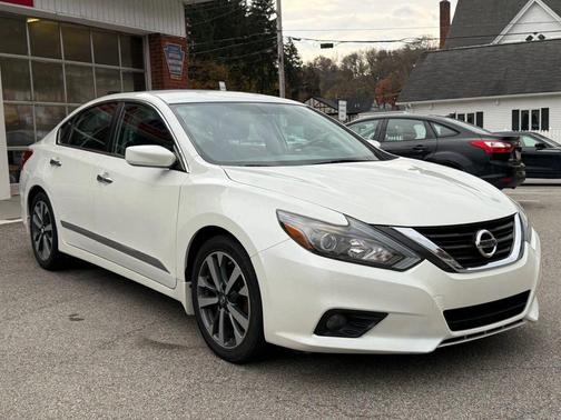 2016 Nissan Altima 2.5 SR