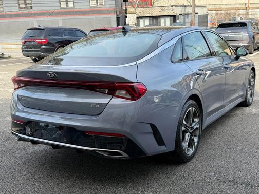 Gray 2021 Kia K5 EX Sedan 4D