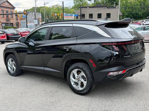 Phantom Black 2022 Hyundai TUCSON SEL