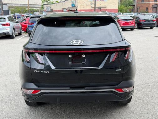 Phantom Black 2022 Hyundai TUCSON SEL