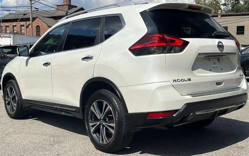 2017 Nissan Rogue SL