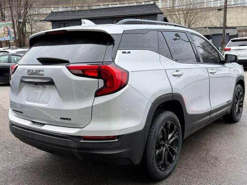2021 GMC Terrain SLE