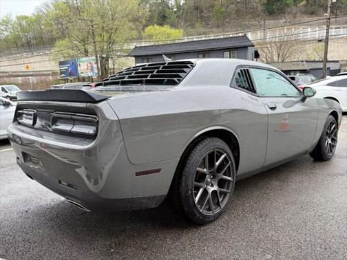 2017 Dodge Challenger SXT
