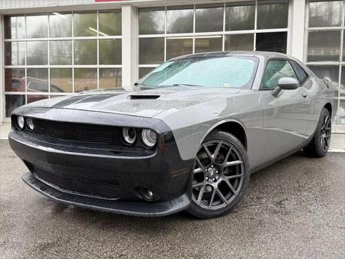 2017 Dodge Challenger SXT