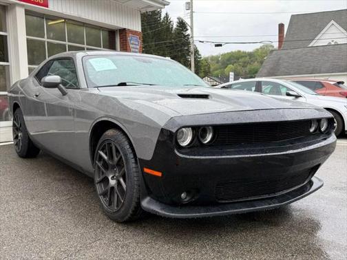 2017 Dodge Challenger SXT