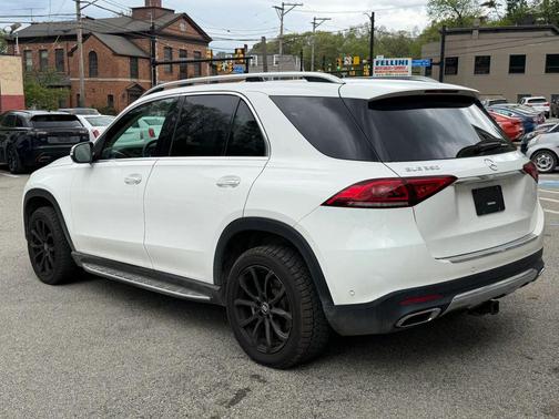 White 2020 Mercedes-Benz GLE 350 4MATIC