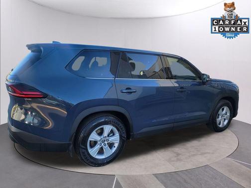 2025 Toyota Highlander Hybrid LE