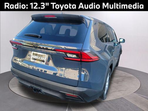 2025 Toyota Highlander Hybrid LE