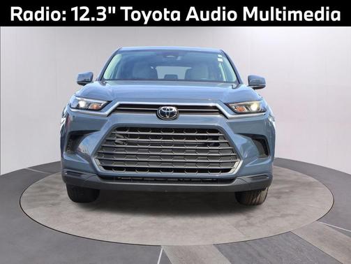 2025 Toyota Highlander Hybrid LE