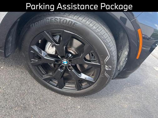 Black Sapphire Metallic 2025 BMW X7 xDrive40i