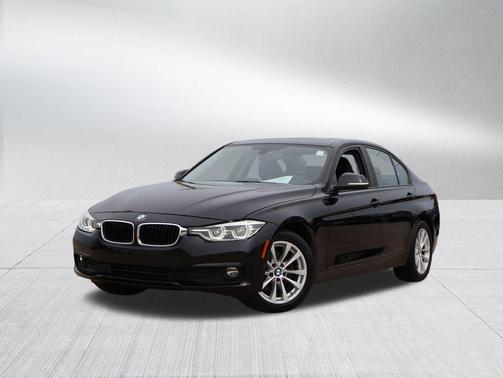 Black Sapphire Metallic 2018 BMW 320 i