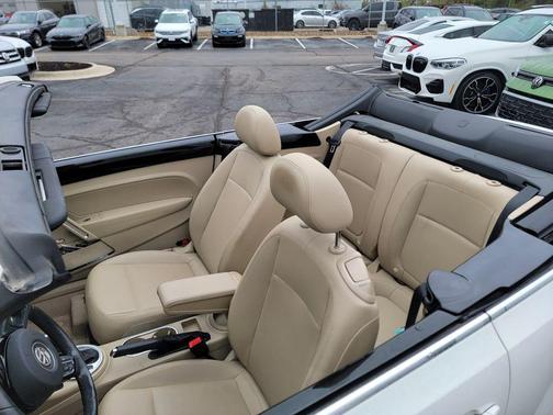 2013 Volkswagen Beetle 2.0T