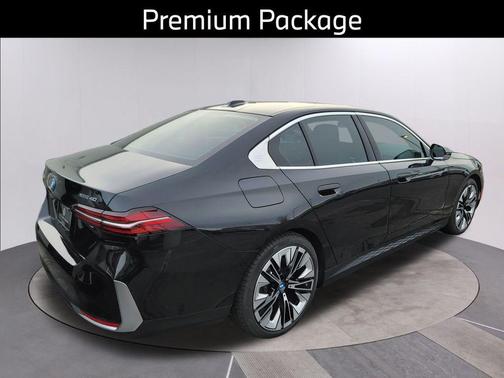 2025 BMW i5 xDrive40