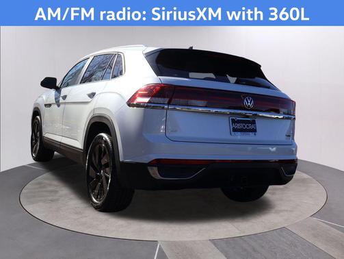 2026 Volkswagen Atlas Cross Sport 2.0T SE w/Technology 4MOTION