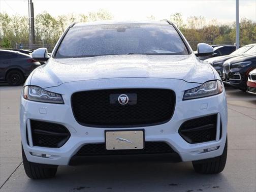 2019 Jaguar F-PACE 30t R-Sport